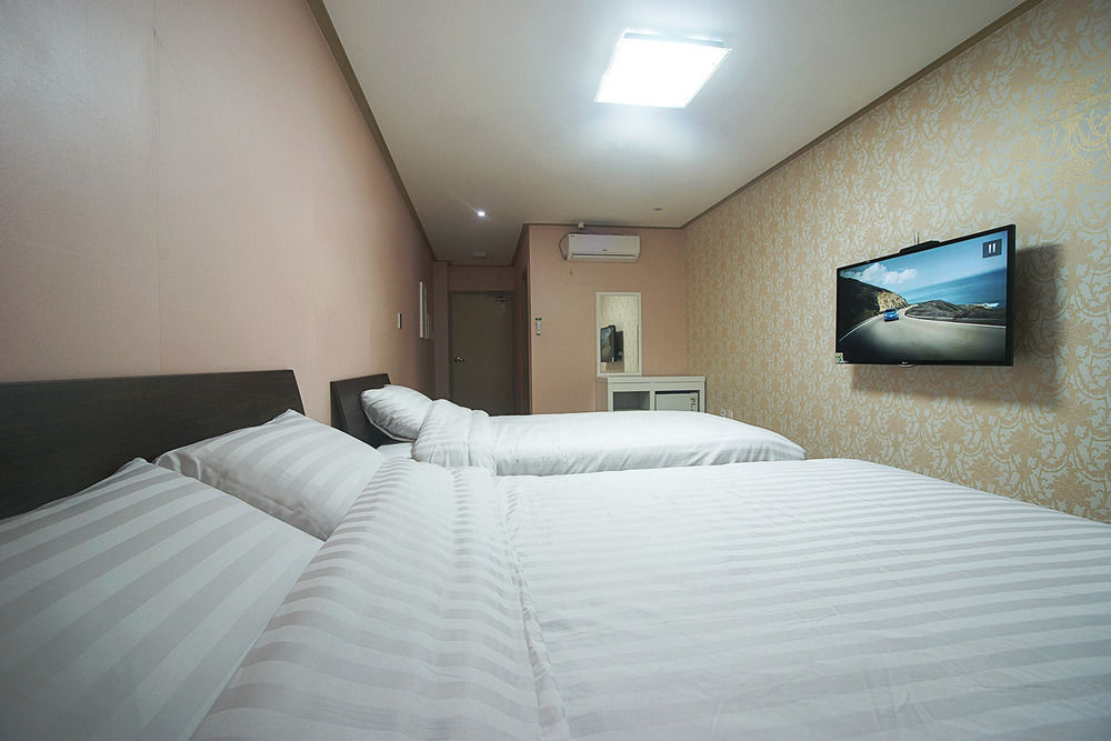 Orange Tree Hotel Jeju Buitenkant foto