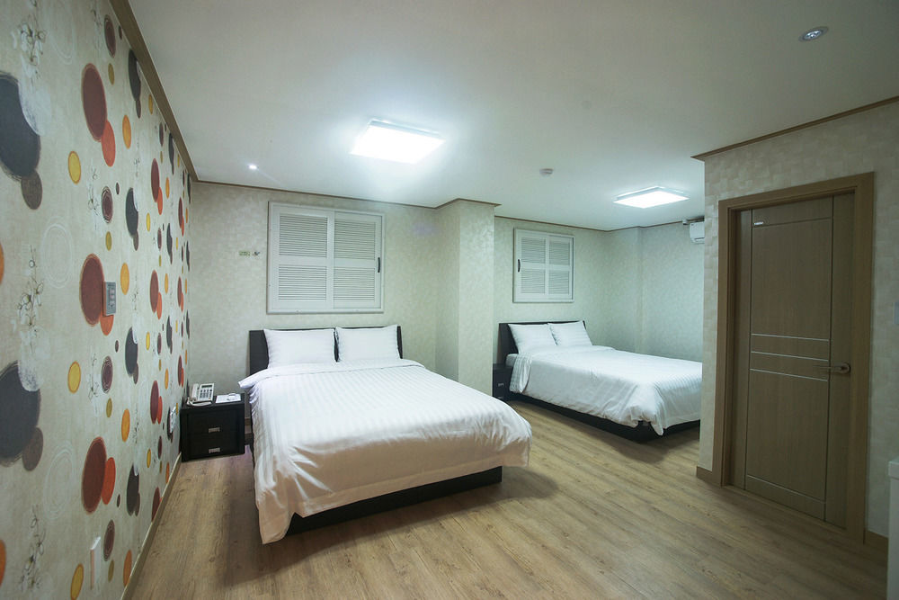 Orange Tree Hotel Jeju Buitenkant foto