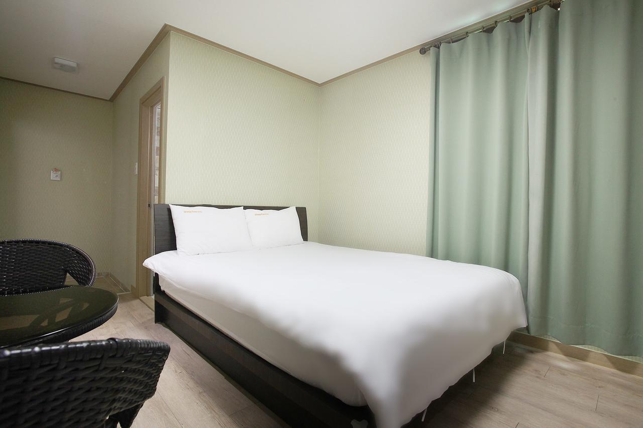Orange Tree Hotel Jeju Buitenkant foto