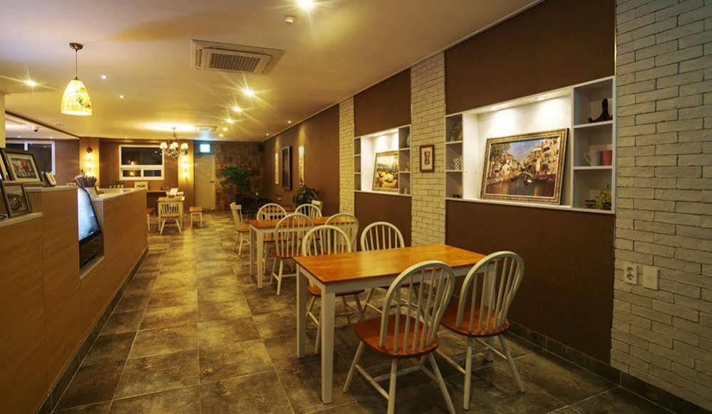 Orange Tree Hotel Jeju Buitenkant foto