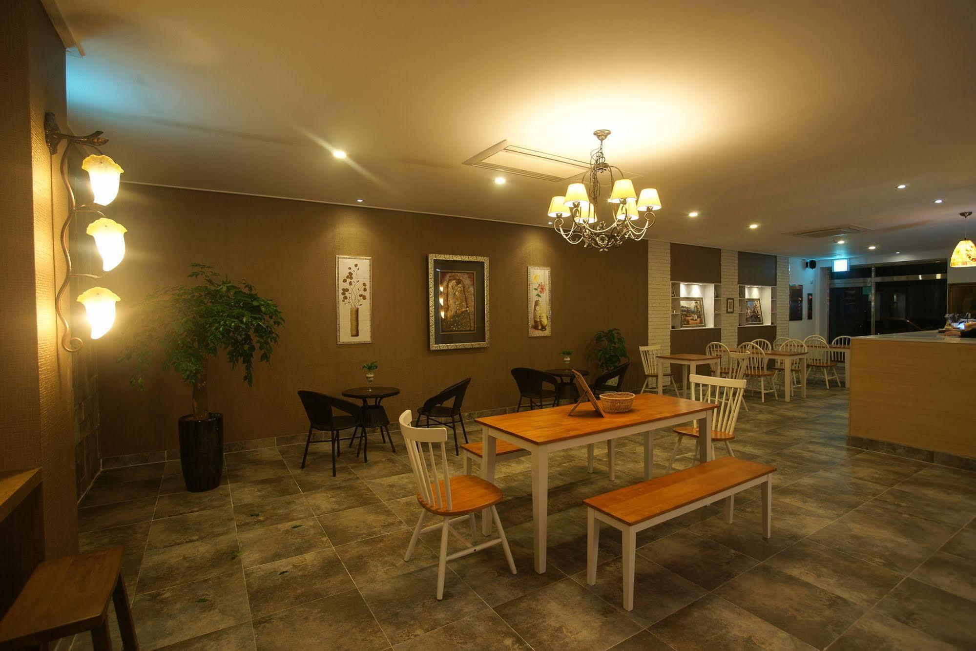 Orange Tree Hotel Jeju Buitenkant foto