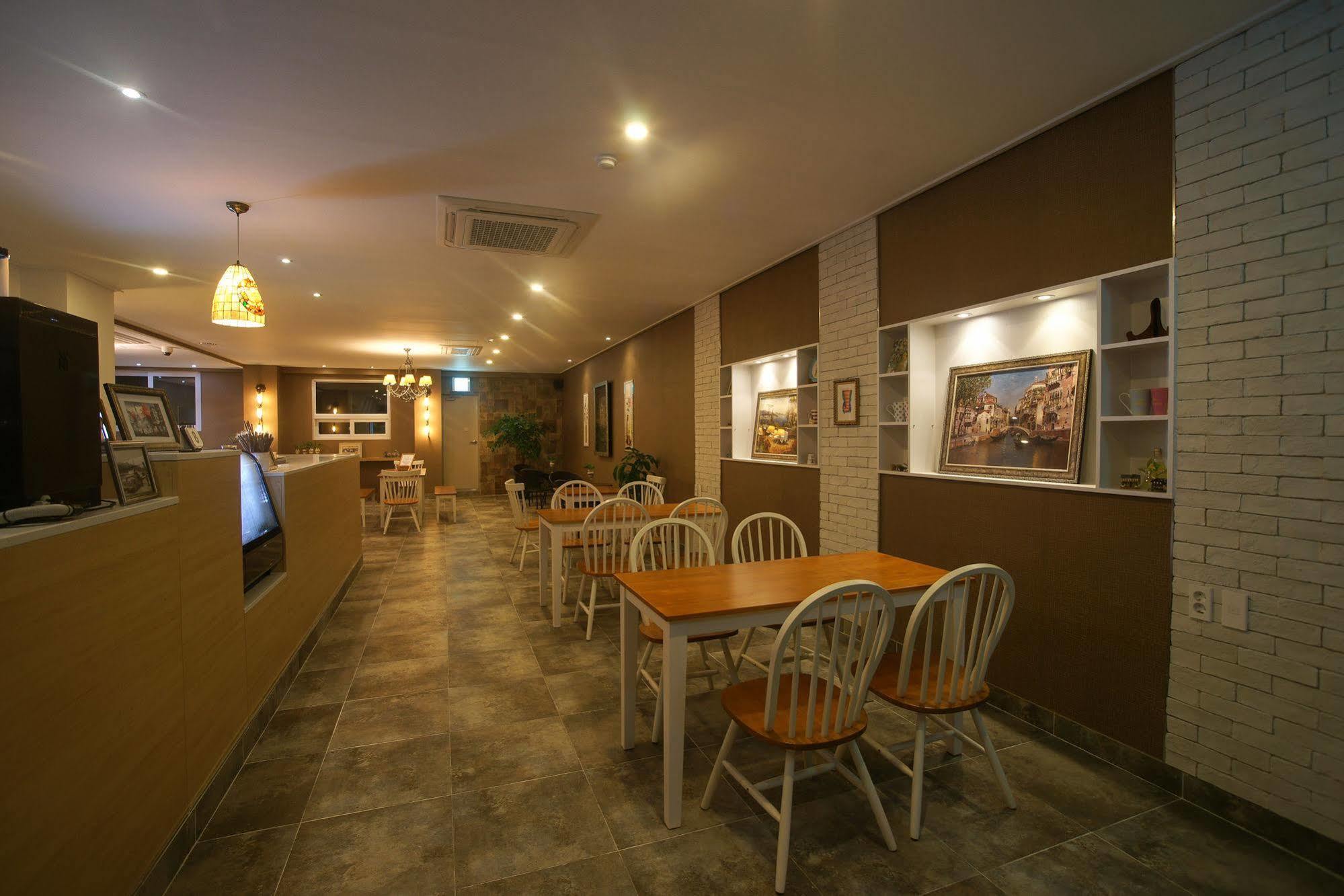 Orange Tree Hotel Jeju Buitenkant foto